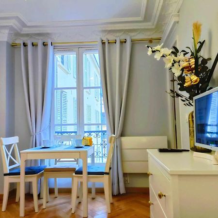 베흑사이으 Au Petit Trianon Bleu 아파트 외부 사진